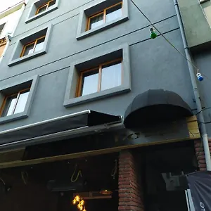 https://the-wolf-hotel.istanbul-turkeyhotels.com