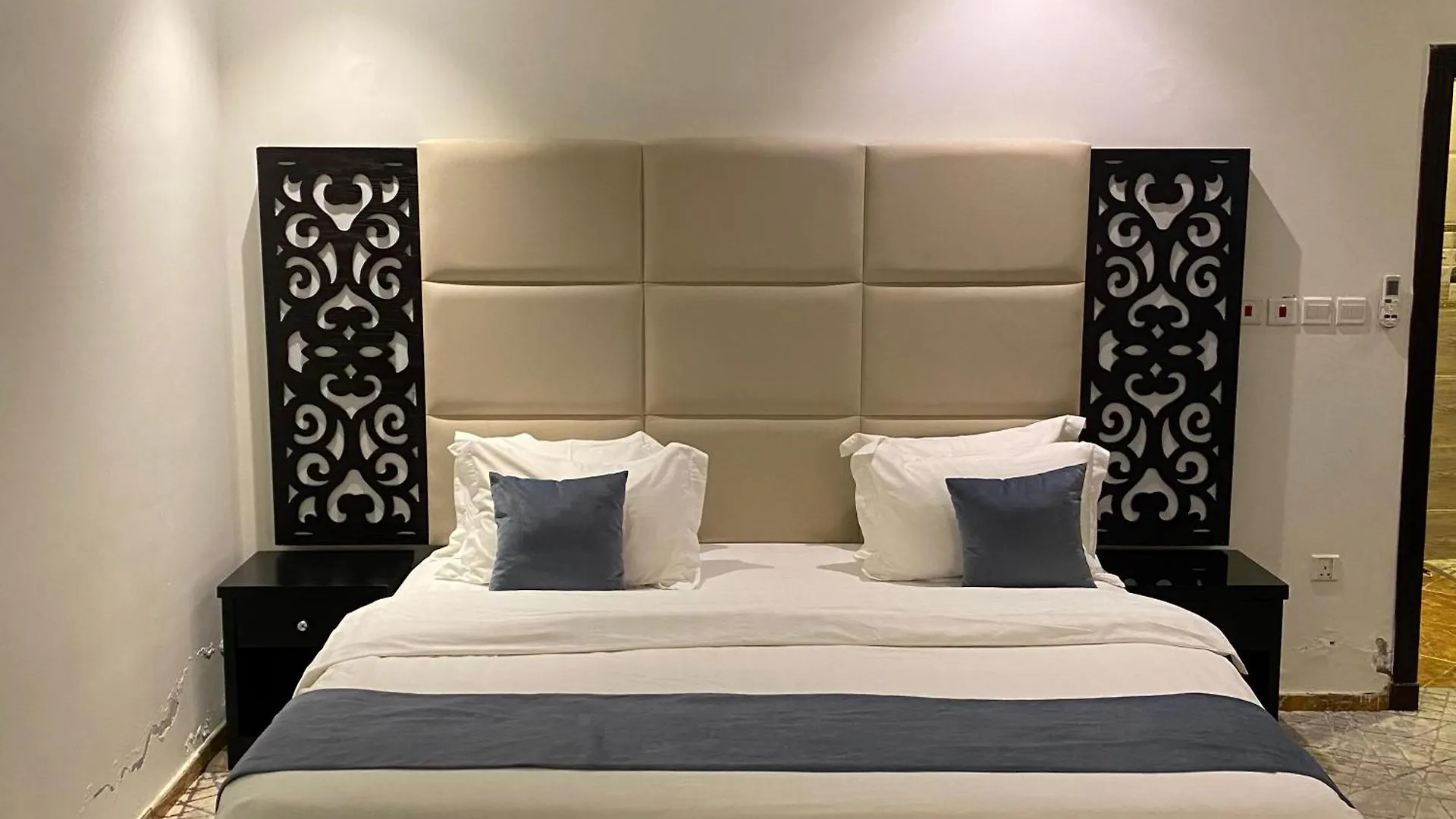 جدة ( City Center Plaza ) وسط المدينه للوحدات السكنيه المفروشه